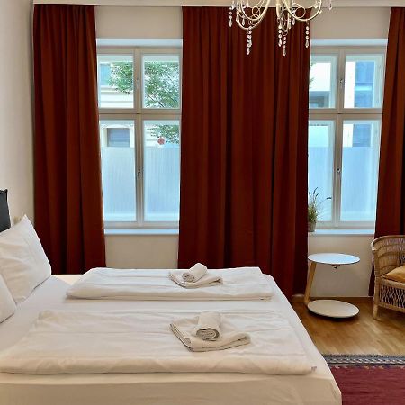 Casa Nostra - Zentrale Wohnung Am Augarten Відень Екстер'єр фото